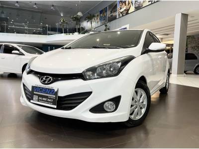 HYUNDAI - HB20 - 2013/2014 - Branca - R$ 43.800,00