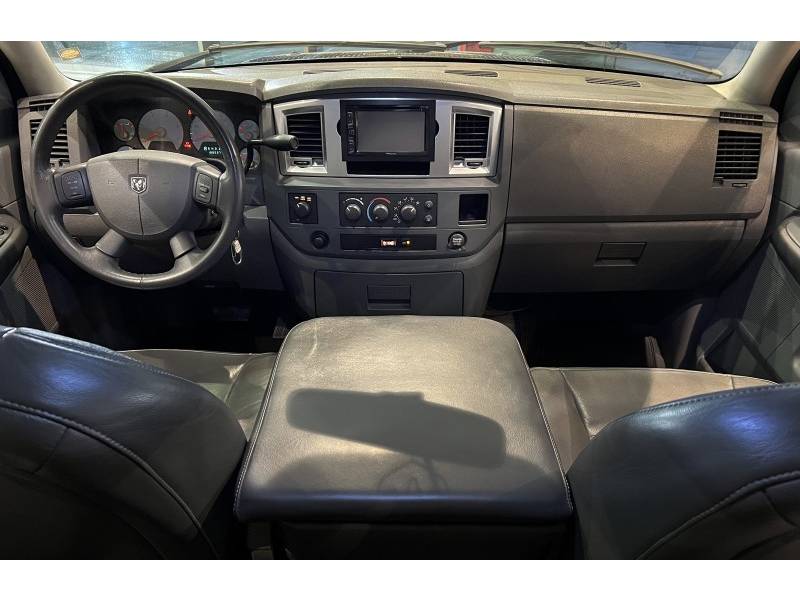 DODGE - RAM - 2008/2008 - Prata - R$ 141.000,00