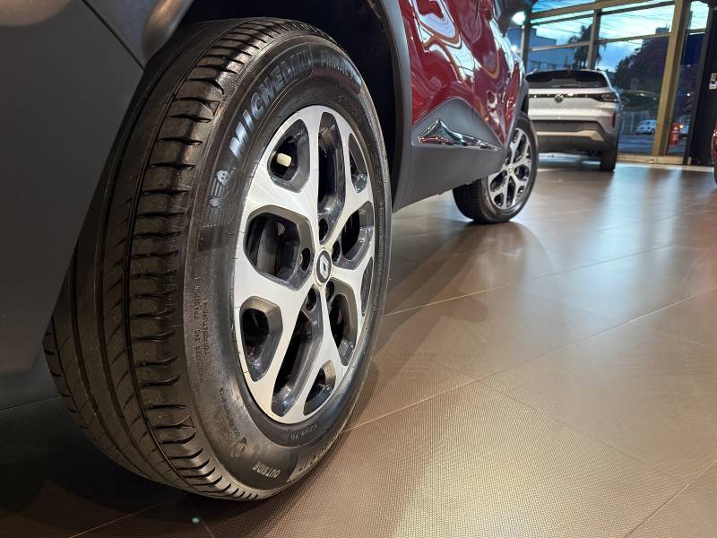 RENAULT - CAPTUR - 2021/2022 - Vermelha - R$ 94.800,00