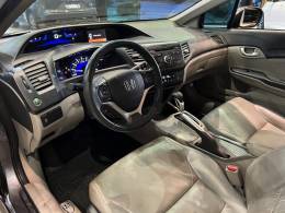 HONDA - CIVIC - 2015/2016 - Cinza - R$ 83.800,00