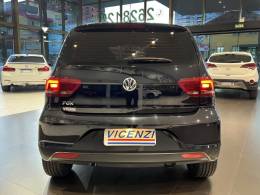 VOLKSWAGEN - FOX - 2016/2017 - Preta - R$ 51.800,00