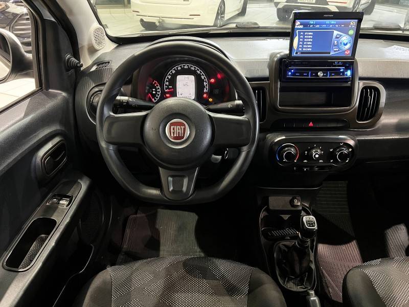 FIAT - MOBI - 2018/2019 - Branca - R$ 48.800,00