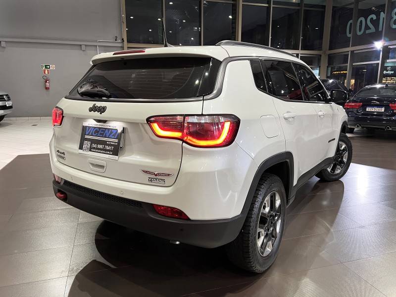JEEP - COMPASS - 2016/2017 - Branca - R$ 101.900,00