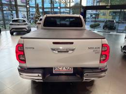 TOYOTA - HILUX - 2024/2024 - Branca - R$ 298.800,00