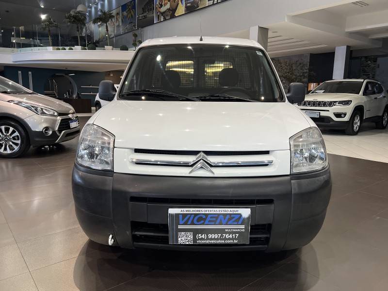 CITROËN - BERLINGO - 2018/2019 - Branca - R$ 53.800,00