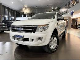 FORD - RANGER - 2013/2014 - Branca - R$ 112.500,00
