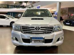 TOYOTA - HILUX - 2011/2012 - Prata - R$ 127.500,00