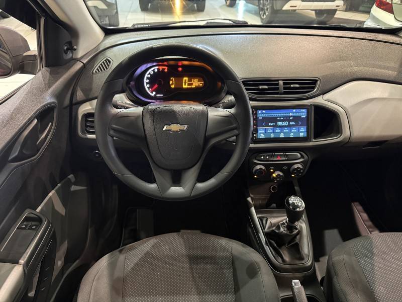 CHEVROLET - PRISMA - 2017/2018 - Cinza - R$ 47.800,00