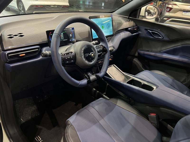 BYD - DOLPHIN MINI - 2025/2026 - Branca - R$ 119.990,00