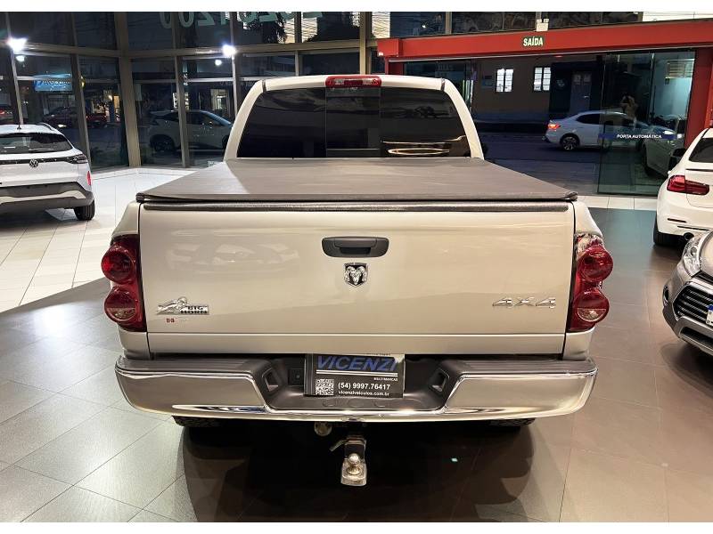 DODGE - RAM - 2008/2008 - Prata - R$ 141.000,00