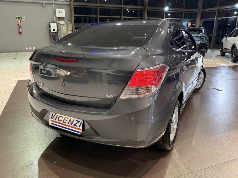 CHEVROLET - PRISMA - 2017/2018 - Cinza - R$ 47.800,00