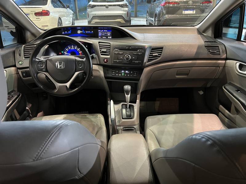 HONDA - CIVIC - 2015/2016 - Cinza - R$ 83.800,00