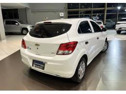 CHEVROLET - ONIX - 2018/2018 - Branca - R$ 46.500,00