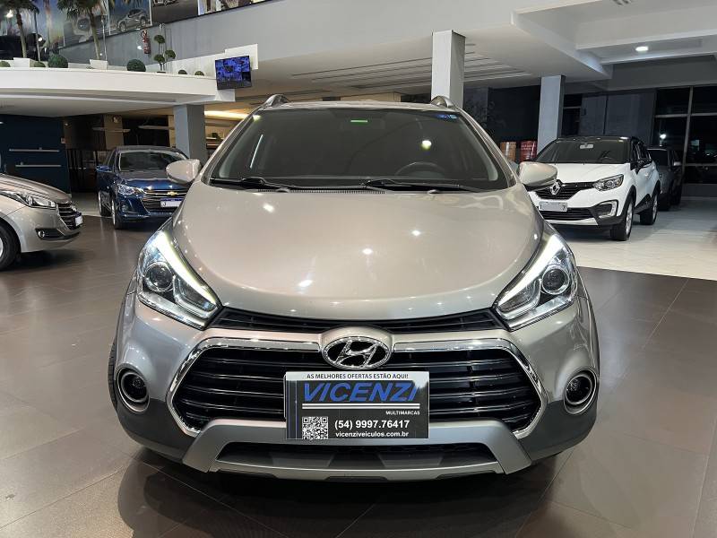 HYUNDAI - HB20X - 2017/2017 - Prata - R$ 71.900,00