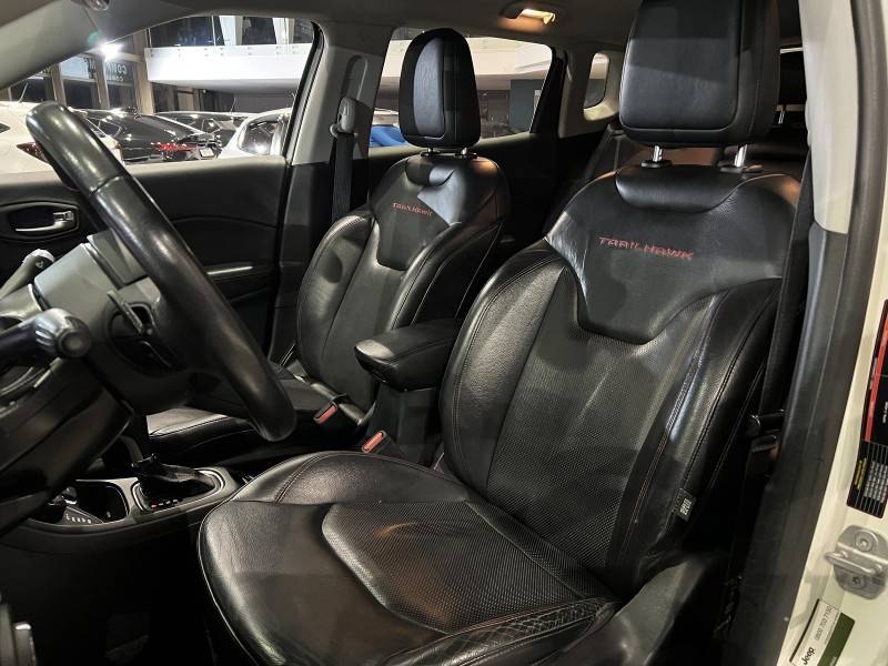 JEEP - COMPASS - 2016/2017 - Branca - R$ 101.900,00