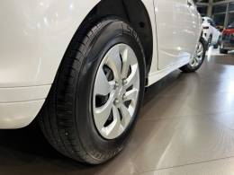CHEVROLET - ONIX - 2018/2019 - Branca - R$ 54.800,00