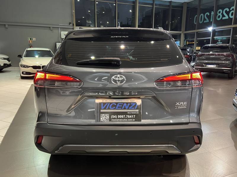 TOYOTA - COROLLA - 2023/2024 - Cinza - R$ 158.800,00