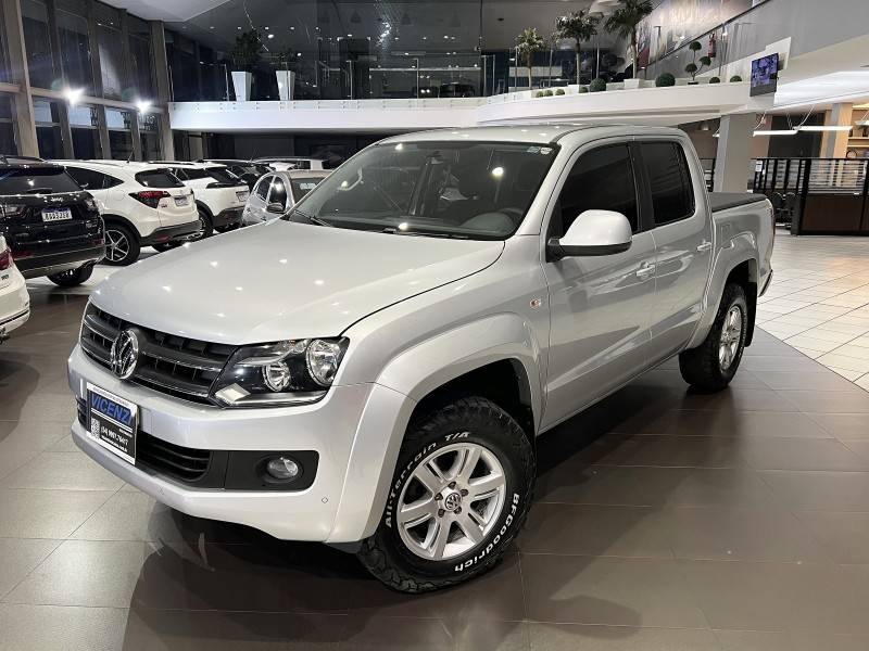 VOLKSWAGEN - AMAROK - 2013/2013 - Prata - R$ 90.800,00