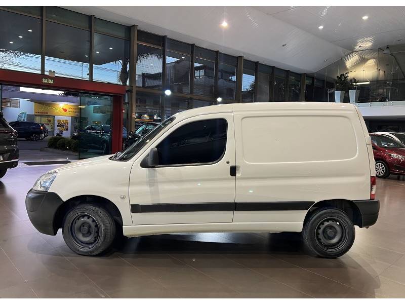 CITROËN - BERLINGO - 2018/2019 - Branca - R$ 53.800,00