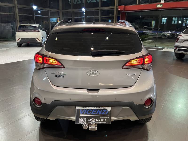 HYUNDAI - HB20X - 2017/2017 - Prata - R$ 71.900,00