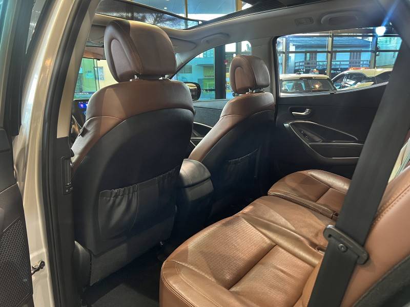 HYUNDAI - SANTA FÉ - 2014/2015 - Prata - R$ 93.800,00