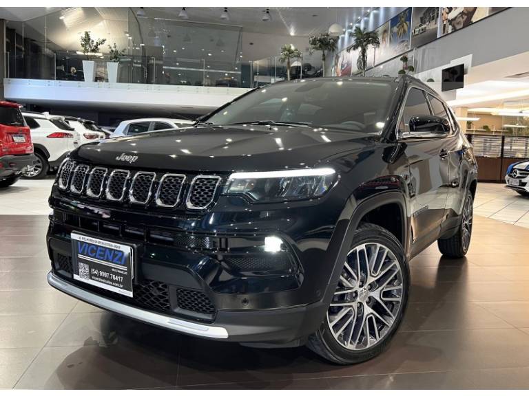 JEEP - COMPASS - 2022/2023 - Preta - R$ 165.900,00