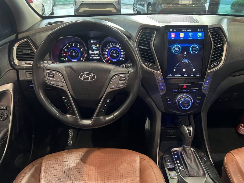 HYUNDAI - SANTA FÉ - 2014/2015 - Prata - R$ 93.800,00
