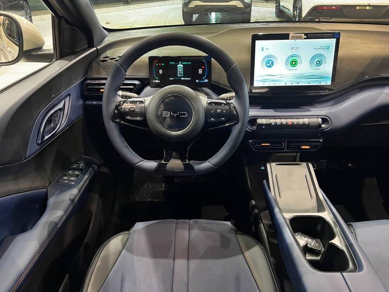 BYD - DOLPHIN MINI - 2025/2026 - Branca - R$ 119.990,00