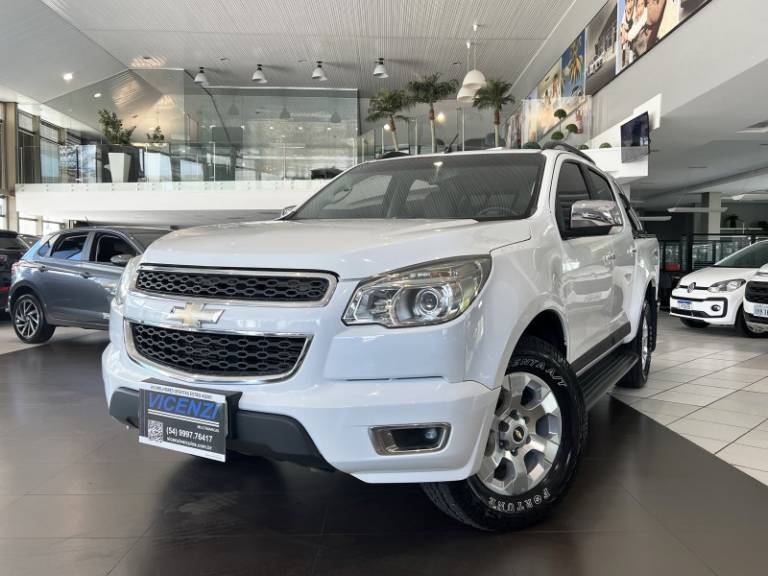 CHEVROLET - S10 - 2012/2013 - Branca - R$ 107.800,00