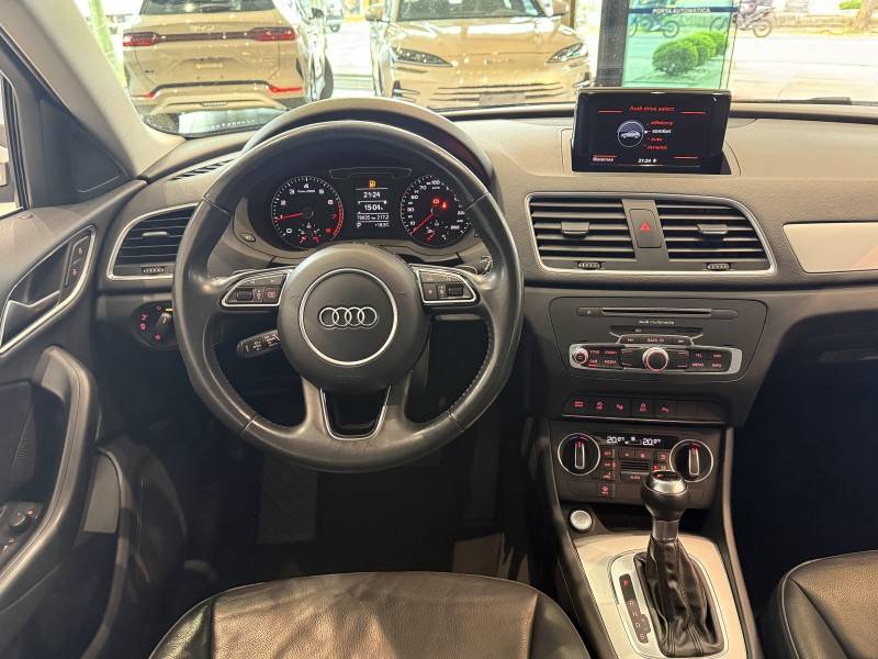 AUDI - Q3 - 2018/2018 - Prata - R$ 98.800,00