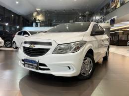 CHEVROLET - ONIX - 2018/2018 - Branca - R$ 46.500,00