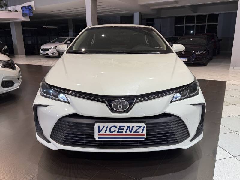 TOYOTA - COROLLA - 2019/2020 - Branca - R$ 112.500,00