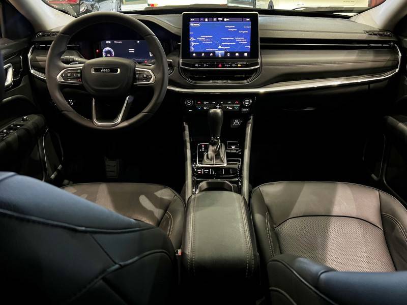 JEEP - COMPASS - 2022/2023 - Preta - R$ 154.900,00