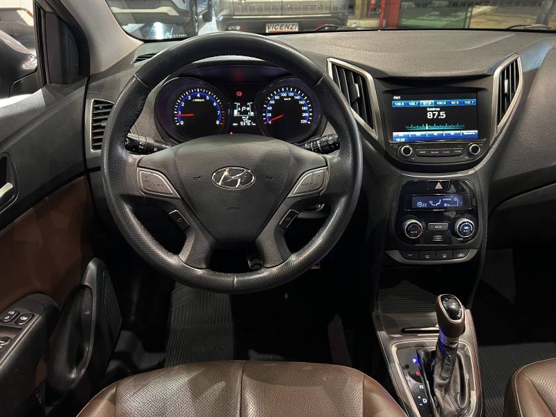 HYUNDAI - HB20X - 2017/2017 - Prata - R$ 71.900,00