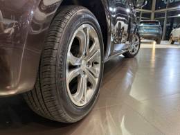 PEUGEOT - 208 - 2015/2016 - Marrom - R$ 54.900,00