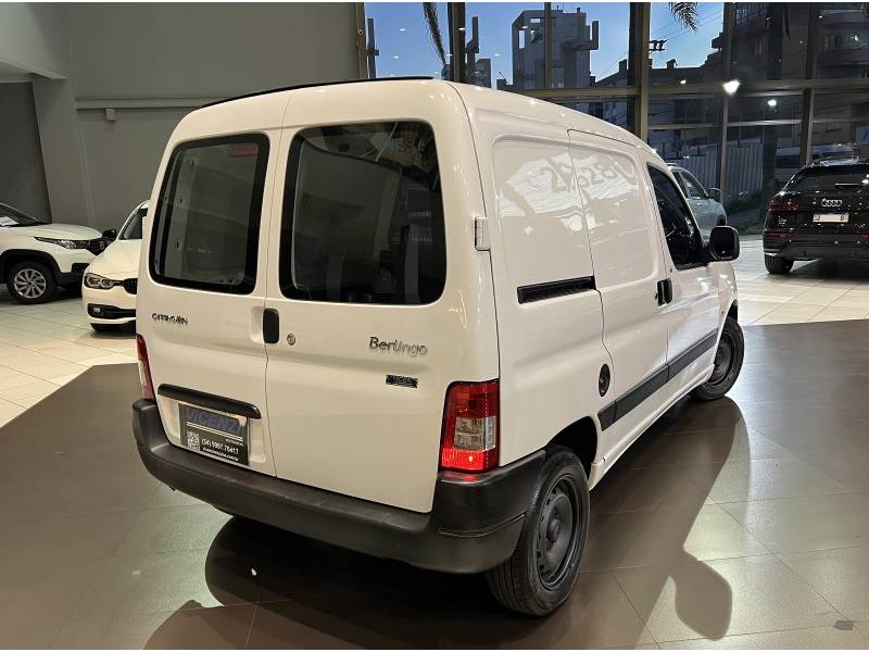 CITROËN - BERLINGO - 2018/2019 - Branca - R$ 53.800,00