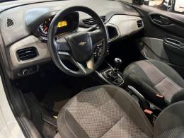 CHEVROLET - ONIX - 2018/2019 - Branca - R$ 54.800,00