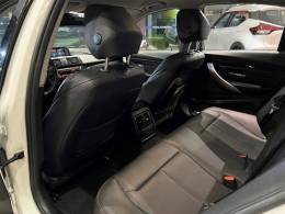 BMW - 320I - 2018/2018 - Branca - R$ 119.800,00