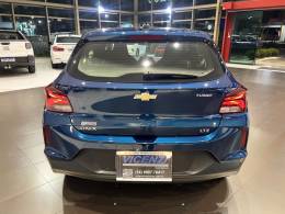 CHEVROLET - ONIX - 2022/2023 - Azul - R$ 86.800,00