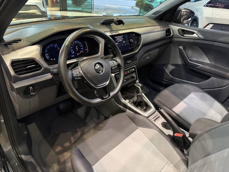 VOLKSWAGEN - T-CROSS - 2020/2020 - Cinza - R$ 102.800,00