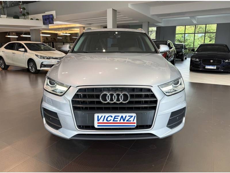AUDI - Q3 - 2018/2018 - Prata - R$ 98.800,00