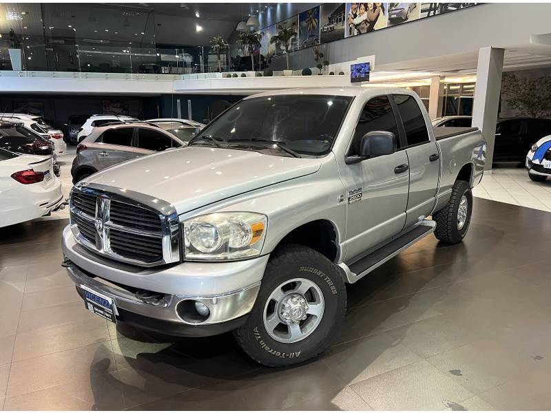 DODGE - RAM - 2008/2008 - Prata - R$ 141.000,00