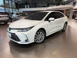 TOYOTA - COROLLA - 2022/2023 - Branca - R$ 125.800,00