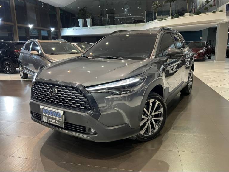 TOYOTA - COROLLA - 2023/2024 - Cinza - R$ 158.800,00