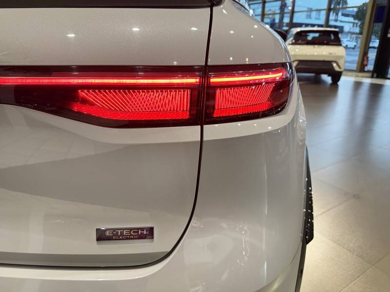 RENAULT - MÉGANE - 2023/2024 - Cinza - R$ 179.900,00