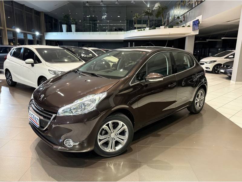 PEUGEOT - 208 - 2015/2016 - Marrom - R$ 54.900,00