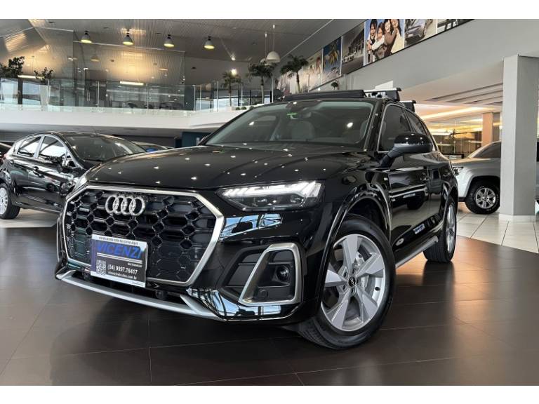 AUDI - Q5 - 2023/2023 - Preta - R$ 310.800,00