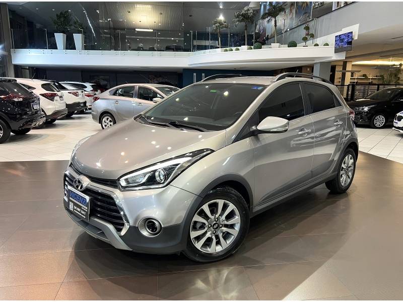 HYUNDAI - HB20X - 2017/2017 - Prata - R$ 71.900,00