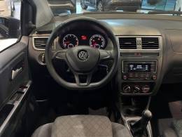 VOLKSWAGEN - FOX - 2016/2017 - Preta - R$ 51.800,00